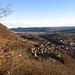 kurz vor Somazzo entdecke ich noch einen Wegweiser "Panorama", der zum kleinen Aussichtsturm "Torretta" führt, der einen schönen Blick über Mendrisio bietet