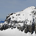 Gross Spannort (3198 m) - die 4 Gipfelaspiranten (als kleine Punkte am linken Bildrand erkennbar) haben noch einiges vor sich!