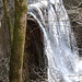 Ein richtig hoher, tosender Wasserfall
