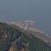 zoom sulla penisola di  Bellano, perfettamente divisa dal fiume