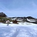 Im Vordergrund Ämet, dahinter der Bachtel.