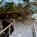 Troja - In der "Unterstadt" existiert eine künstlich angelegte Quellhöhle (Höhle von Troja/Wilusa). Teile des Stollensystems sollen bis ins 3. Jahrtausend v. u. Z. zurückgehen.
