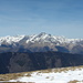 Auf dem Sommet de Pouyaué. Blick nach Westen, der dreiecksförmige Gipfel rechts ist der Pic du Midi de Bigorre.