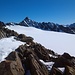 Blick über den Gletscher zur Kesselwandspitze.