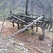 Rinvii della vecchia teleferica utilizzata per portare il legname a Pogallo.