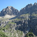 links die Marchspitze und rechts Hermannskarspitze, ganz rechts der Hermannskarturm. Diese beiden Berge haben wir nach der Marchspitze noch "mitgenommen".