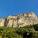Felswand oberhalb von Pedra Longa.