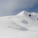 2 Männer im Schnee - Bizarre Szenerie zwischen Grüenihorn und Hanengretji