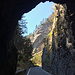 Am Ausgang des Strassentunnels in den Gorges du Pichoux