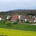 Hödingen ein beschauliches Dorf. Das Villenquartier mit See- und Alpensicht liegt außerhalb