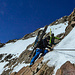Klettern mit Skischuhen, Steigeisen und Skiern aufm Buckel - muss man wohl auch mal gemacht haben. ;-)
