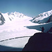 Blick von der Konkordiahütte Richtung Jungfraujoch und links Jungfrau mit unserem Aufstiegsweg ((Alle diese Dias sind später digitalisiert worden)