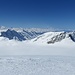 immense Aussicht - über den Äbeni-Flue-Firn und Mittaghorn bis zum Mont Blanc