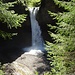 Der mächtige Wasserfall in der Nähe des Chatzentobels