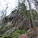 Felsblock am Wegesrand