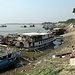 Am Ayeyarwadi-Ufer, wo die Boote nach Mingun anlegen.