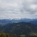 Von hier aus hat man einen schönen Blick ins Karwendel. Im Hintergrund ist sogar der vereiste Olperer zu sehen :)