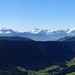 Herrliches Panorama vom Schimbrig, eindrücklich zu sehen ist auch die ganze Länge des Schlierengrats, besser zu sehen [http://f.hikr.org/files/2372347.jpg in Originalgrösse].