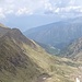 Veduta dal Pizzo della Cassera: M.Rotondo, Val Vedrano che scende a Laveggiolo e le pendici del Pizzo Mellasc.