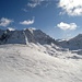 Schöne Gipfelziele wie Pizzo Cavagnöö, Pizzo San Giacomo, Marchorn und den prächtigen Basòdino. Davor das Kastelhorn.