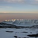 Die Gletscher der Gipfelregion sind bis zu 15m hohe Eistürme