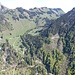 Tiefblick in die Gorges de l'Evi - und Ausblick zu nördlich vorgelagerten Gipfeln