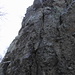 Klettergarten Mägdeberg: Eine der schwierigeren Routen (entlang der Kante links des Risses)