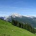 Das Gesicht des Watzmann wandelt sich beträchtlich - hier steigen wir über die Skipiste von der Mittelstation der Jennerbahn auf. 