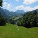 Blick von Oberschloh zum Mattstock, von hier aus geht's nun weglos weiter