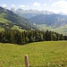 Bei der Stockerenegg öffnet sich der Blick auf die westlichen Churfirsten
