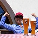 Sammi auf der Düsseldorfer Hütte. Das Bier haben wir uns verdient.