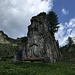 Alpe Tanzonia: la baita addossata alla parete