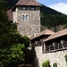 Im Schloss Tirol.