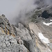 Rückblick über den Ostgrat der Großen Riffelwandspitze mit dem markanten Plattenschuss in Bildmitte.