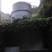 Sopra la fontana-lavatoio del Bagnadüü, la strana costruzione dove si faceva il carbone.