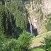 La cascata di Valle, formata dal Ticinetto, così come la si vede dal parcheggio.