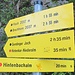 Wegweiser kurz nach Beginn der Tour (vgl. Warnung im Text); für den direkten Aufstieg zum Brechhorn (also ohne vorherige Floch-Überschreitung) müsste man hier unbeschildert rechts abbiegen