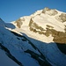 Unser Ziel: Piz Bernina (4048,6m). Links ist die Fuorcla Crast'Agüzza (3591m) und das "Engadiner-Matterhorn" (Crast'Agüzza; 3854m) zu sehen.