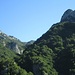 Uno sguardo verso i boschi dove si trova l’alpe d’Era (centro foto); in fondo si distingue la Bocchetta di Prada, da cui sono transitato due mesi fa.