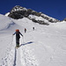 vor uns die Hochfrottspitze, nach rechts geht's zur Mädelegabel