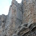 ... unterhalb des Einstieg zur senkrechten Felswand der Via ferrata 3 ...