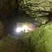 Durchstieg der Höhle bei der Holi Flue.