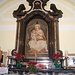 La Madonna del Ghisallo (Madonna del Latte). All'interno del Santuario. L'altare del santuario è rivolto verso l'effige della Madonna.