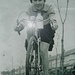 Alfonsina Strada la prima donna ad aver corso un Giro d'Italia. Foto scattata all'interno del Museo del Ghisallo. Un tocco di femminilità in un ambiente allora prettamente maschile.