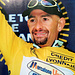 Il momento sportivo più felice della vita di Marco Pantani: la maglia gialla conquistata nella tappa di Les Deux Alpes al Tour de France del 1998 dopo l'attacco nella bufera sul Col du Galibier; considerata una delle 10 più grandi imprese ciclistiche della storia della corsa francese. Ultimo italiano a vincere il Tour, 33 anni dopo Felice Gimondi (1965), il romagnolo era soprannominato il "Pirata"; per via della bandana che utilizzava come copricapo durante le corse e per quel suo modo di correre sempre all'arrembaggio su tutte le salite che incontrava, senza dimenticare il fatto che era uomo che veniva dal mare essendo nato a Cesenatico.