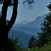 Am Abzweig auf 1300 m mit Blick zur Unteren Wettersteinspitz