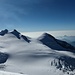 Blick von der Schneedomspitze (Il Naso) auf weitere Ziele