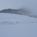Fascia di rocce sul ghiacciaio di Verra poco sopra il rifugio delle Guide Valle d'Ayas.