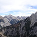 vlnr: Jägerkarspitzen, Jägerkarlspitze, Praxmarerkarspitzen, Kaskarspitze, Sonntagskarspitze und die Hintere Bachofenspitze, Roßkopf; rechts die schwer ersteigliche Kumpfkarspitze(2375m)