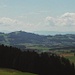 Blick vom Waldrand bei Gfell (950 m) in den Waadtländer Jura (Le Suchet, Aiguille de Baulmes, Le Chasseron)